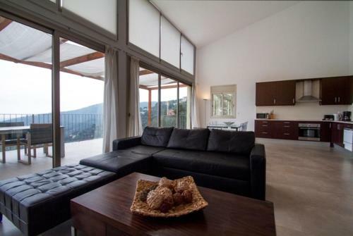 Les Cabanyes Villa Sleeps 8 Pool Air Con Wifi