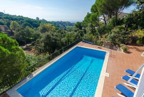 Lloret de Mar Villa Sleeps 6 Pool Wifi