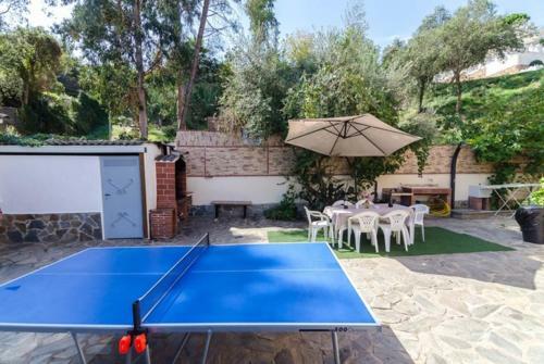 Lloret de Mar Villa Sleeps 12 Pool Wifi