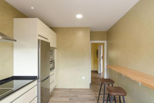 Lloret de Mar Villa Sleeps 14 Pool Wifi