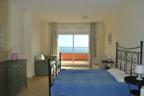 Lloret de Mar Villa Sleeps 8 Pool Air Con Wifi