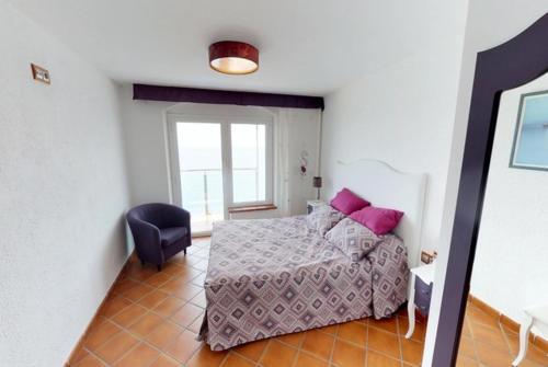 Lloret de Mar Villa Sleeps 10 Pool Air Con Wifi
