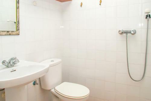 Segur de Calafell Villa Sleeps 8 Pool