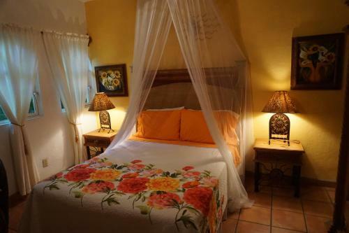 Bed & Breakfast The Mexican Inn