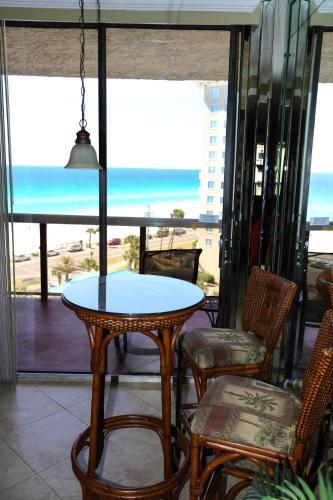Surfside 606 Apartment