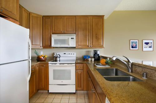 Poipu Sands 123 - Oceanview - 2br/2ba