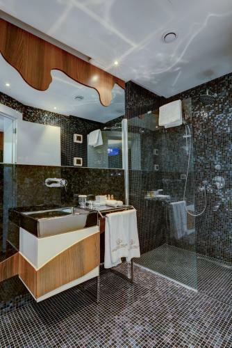 Golden Pearl Boutique Hotel