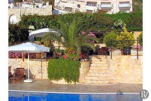Kalkan Villa Sleeps 8 Pool Air Con Wifi