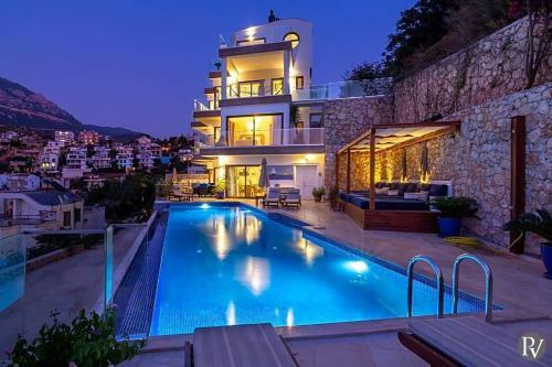 Kalkan Villa Sleeps 8 Pool Air Con Wifi