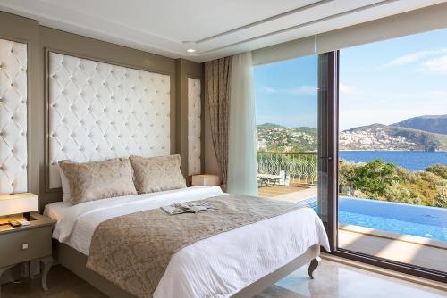 Kalkan Villa Sleeps 8 Pool Air Con Wifi