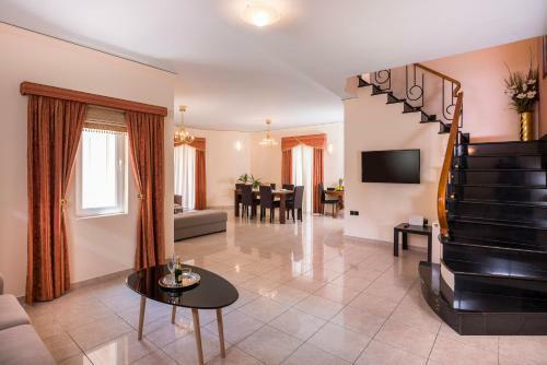 Apartamento Stalos Lux Maisonette