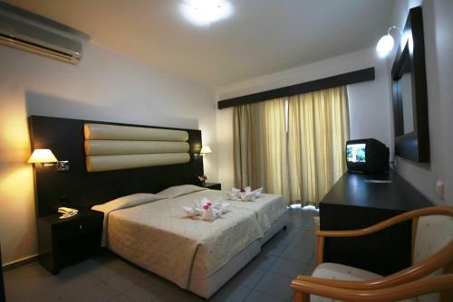 Zorbas Beach Hotel