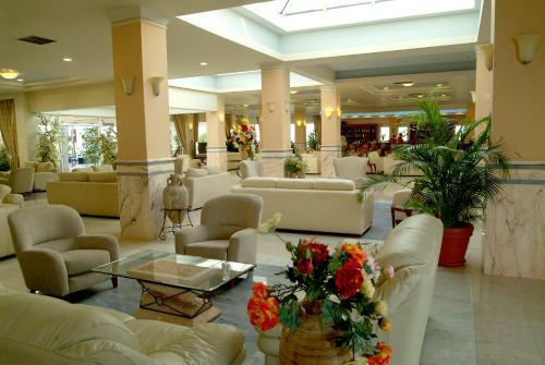 Zorbas Beach Hotel