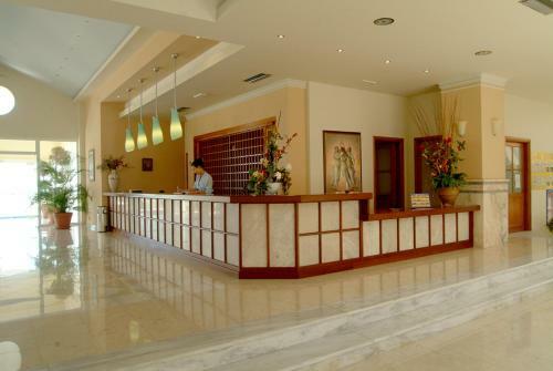 Zorbas Beach Hotel