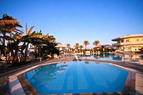 Zorbas Beach Hotel