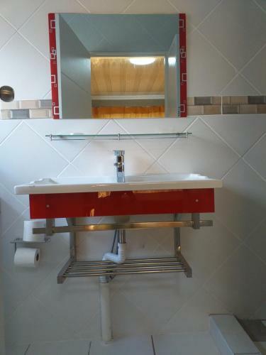 Hostal Alika Guest House