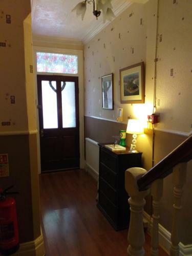 Hostal Monico Guest House