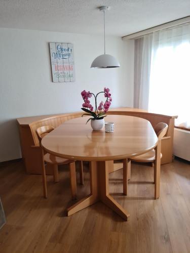 Hostal Guesthouse V�geliwohl