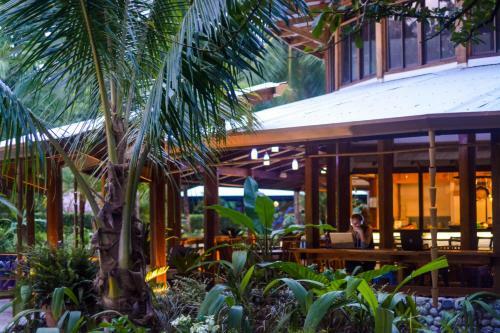 Hotel Blue Osa Yoga Retreat & Spa