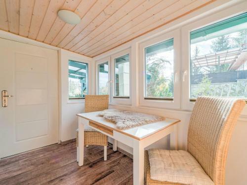 Beautiful Sunlit Cabin Near Forest In Allrode