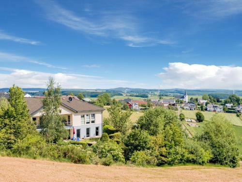 Charming Apartment In Weinsheim With Garden