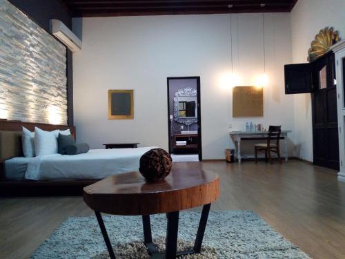 Hotel Mes�n De Santa Rosa