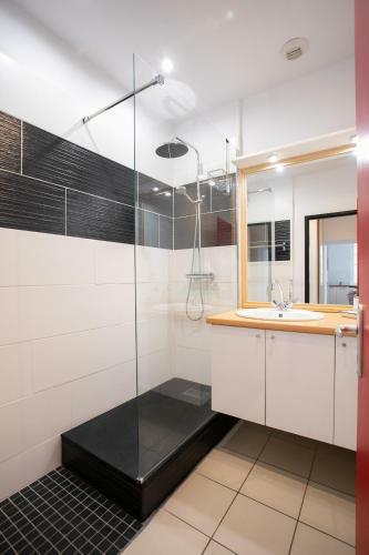 Apartamento Corps Et Graphi(qu)es