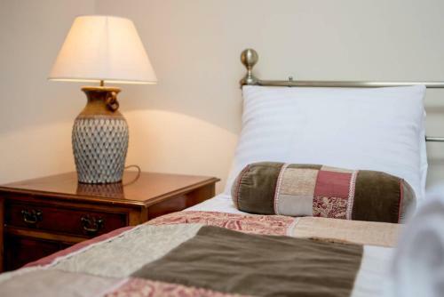Altido Prestigious Location - Quintessential Mews House
