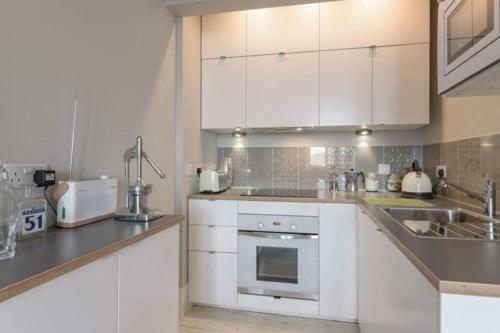 Apartamento Beautiful Bright And Modern Flat - Arthur's Seat