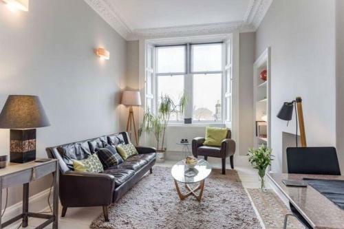 Apartamento Beautiful Bright And Modern Flat - Arthur's Seat