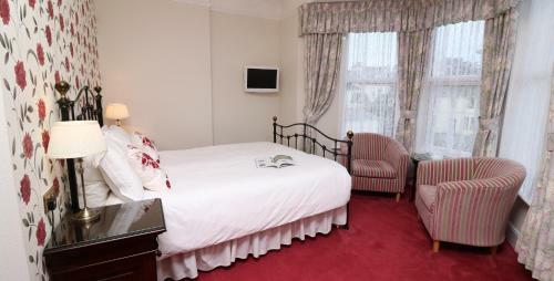 Bed & Breakfast Dolvean House