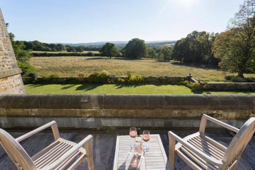 Hurst Green Chateau Sleeps 15 Pool Wifi