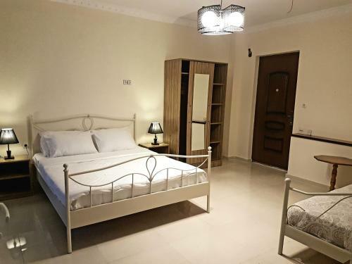 Hotel Calypso Kvariati Inn