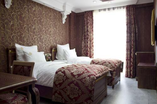 Neapol Boutique Hotel