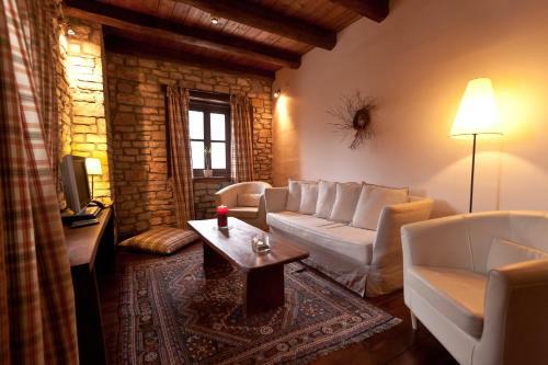 Hotel Arhontiko Aristis