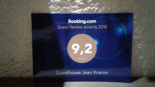 Hostal Guesthouse Electra And Jean Xceron
