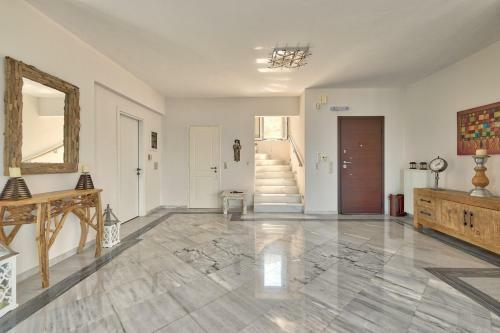 Villa Bamour With Paradise View