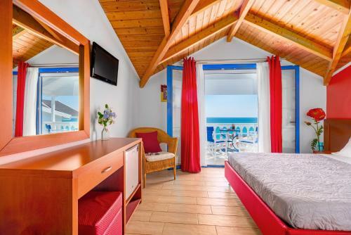Hotel Mesogeios 2000