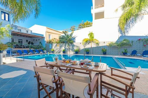 Hotel Mesogeios 2000