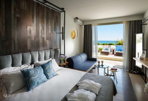 Hotel Blue Dream Palace Trypiti Beach Resort & Spa