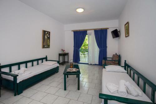 Rodon House Aparthotel