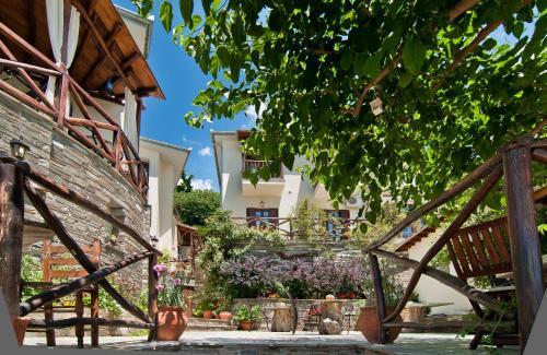 Hostal Iliovolo Guesthouse