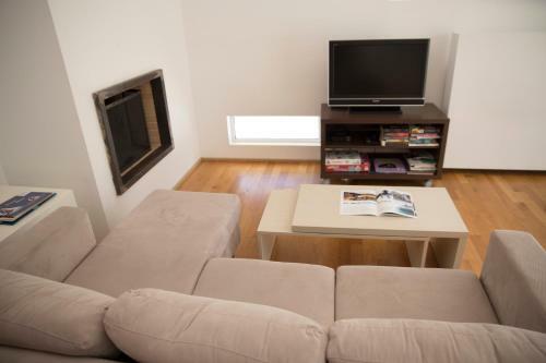 Villa Infinity White Complex