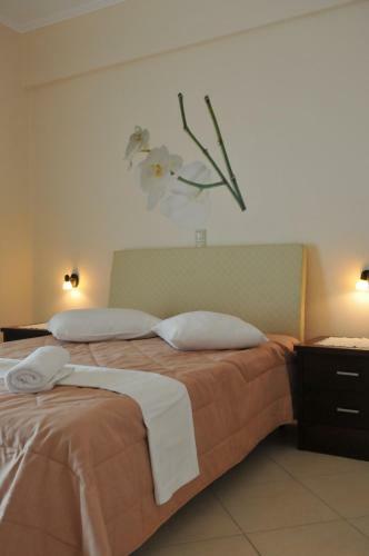 Aparthotel Finiki Plaza