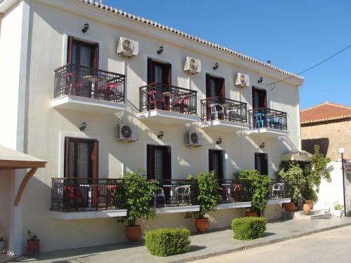 Hotel Aris