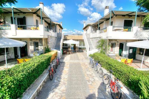 Sunny Garden Apartments