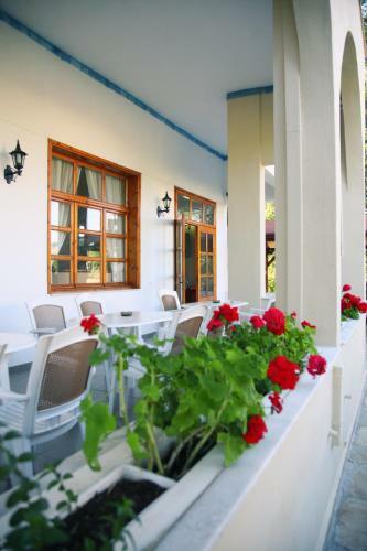 Philoxenia Hotel