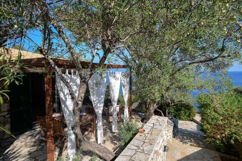 Nereidi Pool Villas