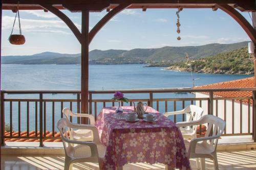 Apartamento Pyrgadikia Paradise