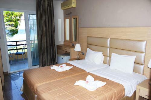 Hotel Rachoni Bay